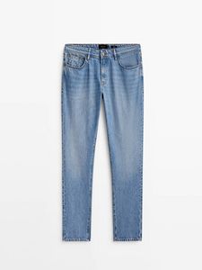 Gebleichte Jeans Im Tapered-Fit Mit Halbhohem Bund für 89,9 CHF in Massimo Dutti